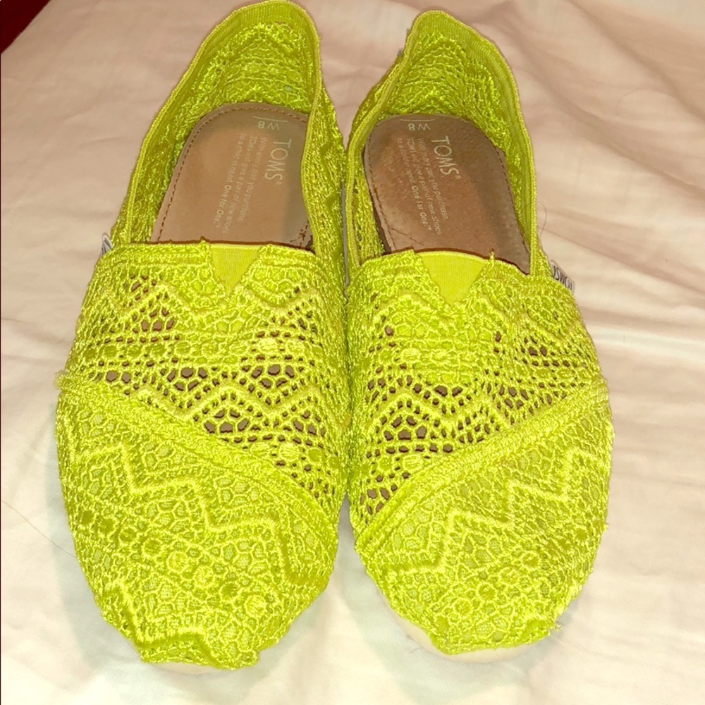 TOMS women’s lime green yellow size 8